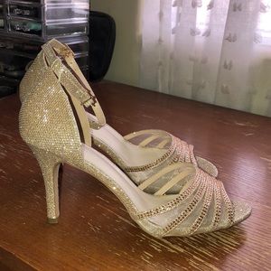 David’s bridal champagne/rose gold heels